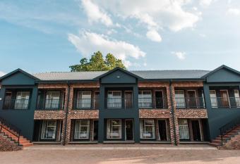 Melrose Place Guestrooms allows 18 year olds to book a room