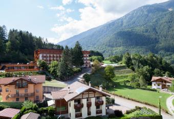 Hotel Sancamillo has Balcony rooms