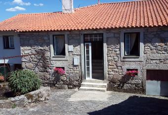 Casa do Carqueijo has Smoking/Balcony rooms