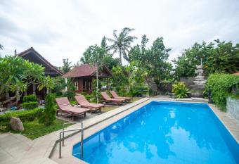 Timbool Bungalow has Balcony rooms