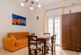 Appartamento ad uso Turistico Trapani One has Balcony rooms