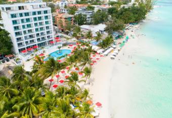 Boca Beach Residence hotel has Balcony rooms