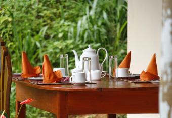 Sinharaja Hostel 114 has Balcony rooms