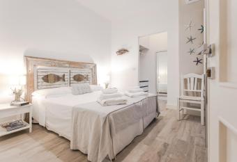 Gallipoli West Coast allows 18 year olds to book a room