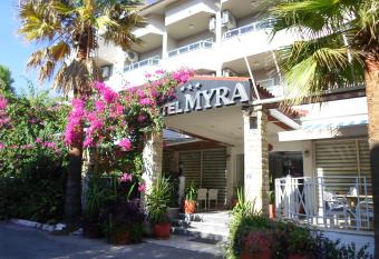 Myra Hotel has Balcony rooms