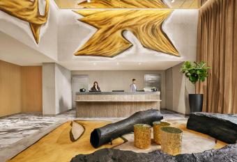 Hotel Park Ave has Balcony rooms