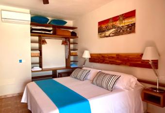 CAN DAMIA 1 has Balcony rooms