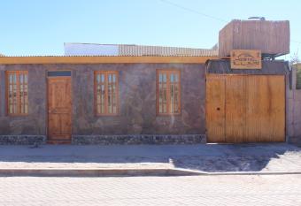 Hostal Illari has Balcony rooms