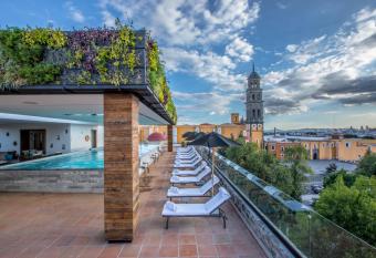 Banyan Tree Puebla allows 18 year olds to book a room