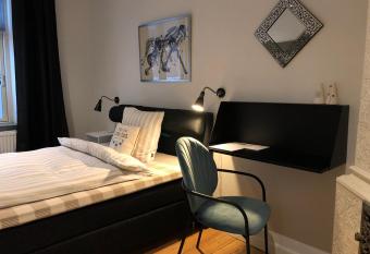 Davaa s Bed & Breakfast allows 18 year olds to book a room