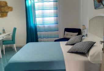 Ca&Sa Sweet Holiday allows 18 year olds to book a room