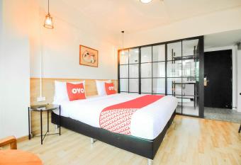 Super OYO 275 Kailub Capital O allows 18 year olds to book a room