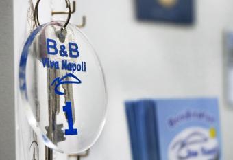 B&B VIVA NAPOLI allows 18 year olds to book a room