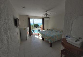 Hotel Ma Elena has Balcony rooms