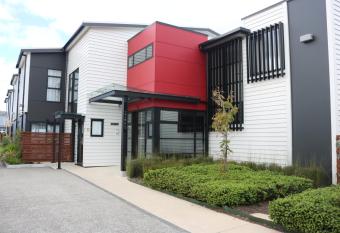 Ava Lodge has Balcony rooms