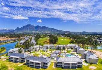 Pearl Valley Hotel by Mantis allows 18 year olds to book a room