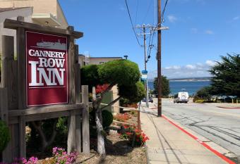 Cannery Row Inn has Balcony rooms