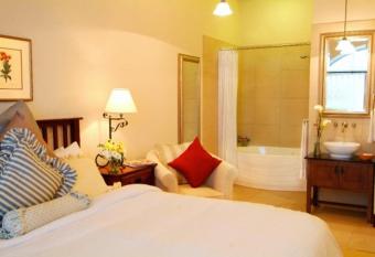 Benmiller Inn & Spa has Balcony rooms