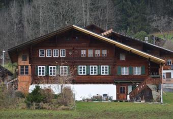 Apartment Obegghuus has Balcony rooms