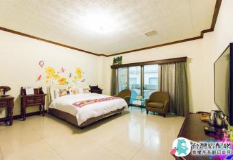 Tainan Yi Home has Balcony rooms