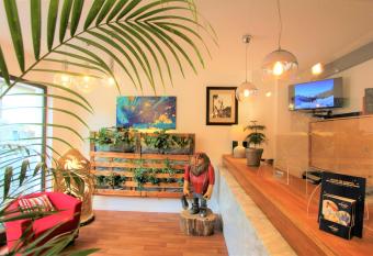 Les Affor  ts allows 18 year olds to book a room