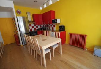 Appartement Le Dordogne has Balcony rooms