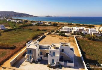 Blue Harmony Apartments has Balcony rooms
