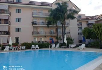 Bouganville Residence has Balcony rooms