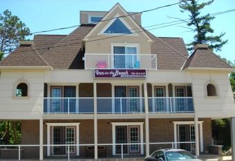 Inn On The Beach has Balcony rooms