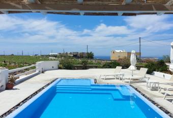 Maison Marilia has Balcony rooms