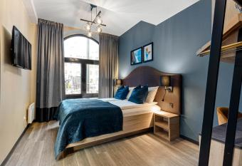 Best Western Plus City Hotel allows 18 year olds to book a room