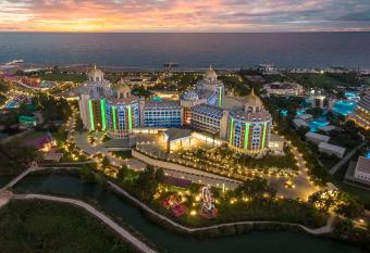 Delphin BE Grand Resort allows 18 year olds to book a room