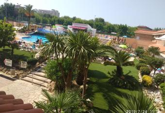 Hotel Esplendid has Balcony rooms
