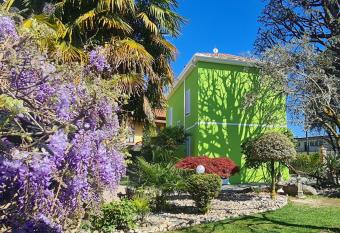 B&B Le Palme allows 18 year olds to book a room