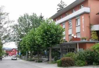 Hotel Katharinenhof STANDARD allows 18 year olds to book a room