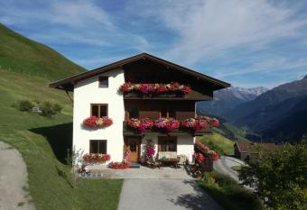 Himmenhof has Balcony rooms