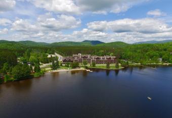Le Grand Lodge Mont Tremblant allows 18 year olds to book a room
