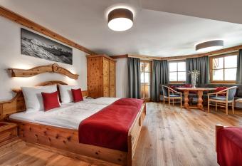 Hotel Hubertushof has Balcony rooms