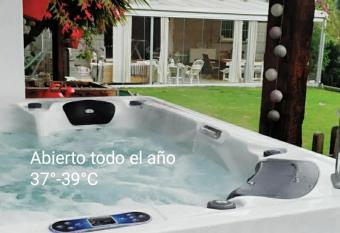 El Atico de Villalmar has Balcony rooms