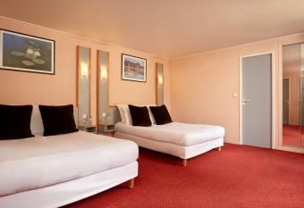 Hotel Antin St Georges allows 18 year olds to book a room