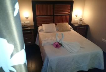 Hotel Nieves Chipiona has Balcony rooms