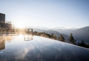 Hotel Belvedere - Fine Dining, Hideaway & SPA has Balcony rooms