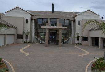 Dante Deo Guesthouse has Balcony rooms