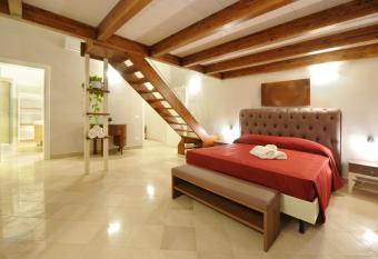 Palazzo Massari allows 18 year olds to book a room