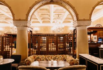 Hotel Bristol has Balcony rooms