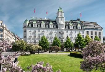 Grand Hotel Oslo has Balcony rooms