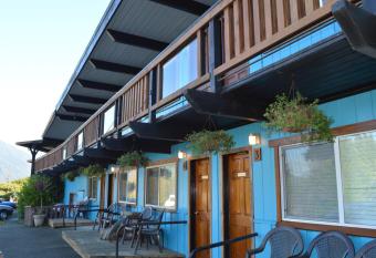 Meares Vista Inn has Balcony rooms