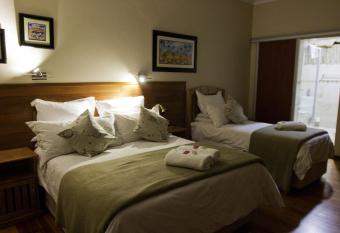 Sunrock Guesthouse has Balcony rooms