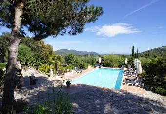 El Encinar de Arta has Balcony rooms