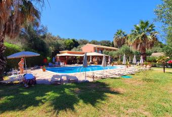 Phivos Hotel has Balcony rooms